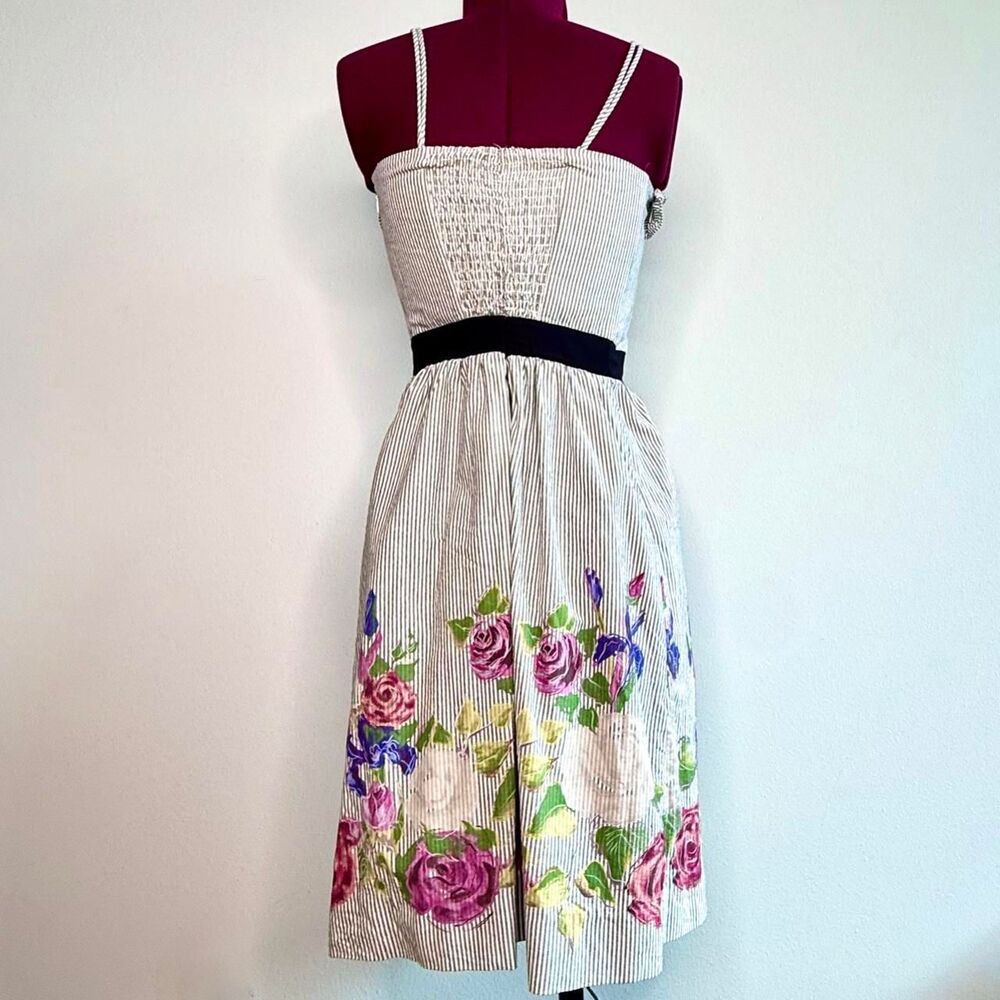 NWOT Anthropologie Velvet Somewhere Anywhere Dress Roses Ruffle Zip Size 10 - Picture 3 of 6